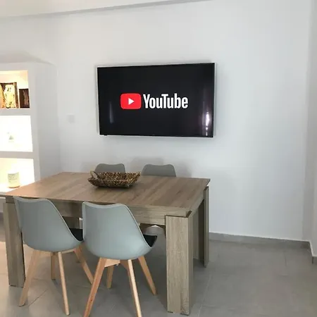 Ammos Luxury דירה Alikí