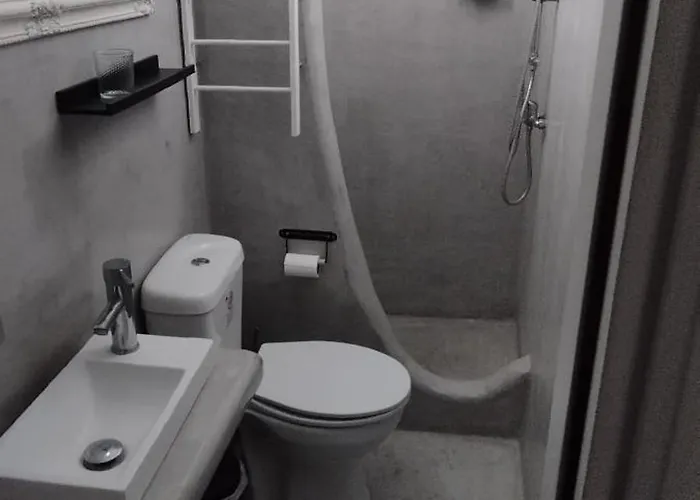 Ammos Luxury Apartamento Alikí