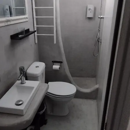 Ammos Luxury Apartamento Alikí